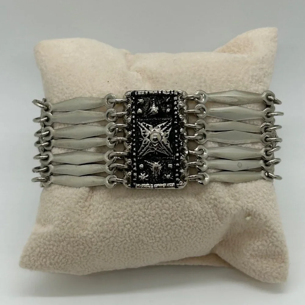 Vintage Mexican Alpaca Silver Panel Bracelet Aztec Motif Made in Mexico Boho - Picture 2 of 14